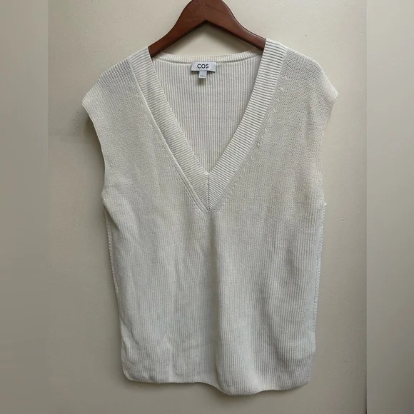 COS Knit Sweater Vest - Picture 2 of 9
